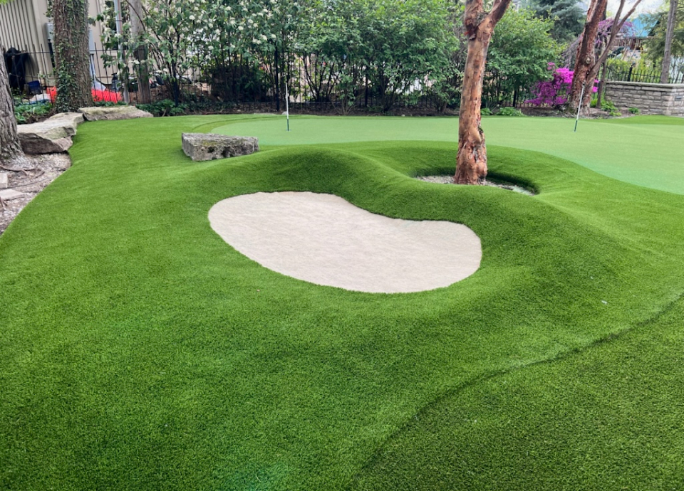 Putting Green Amenities